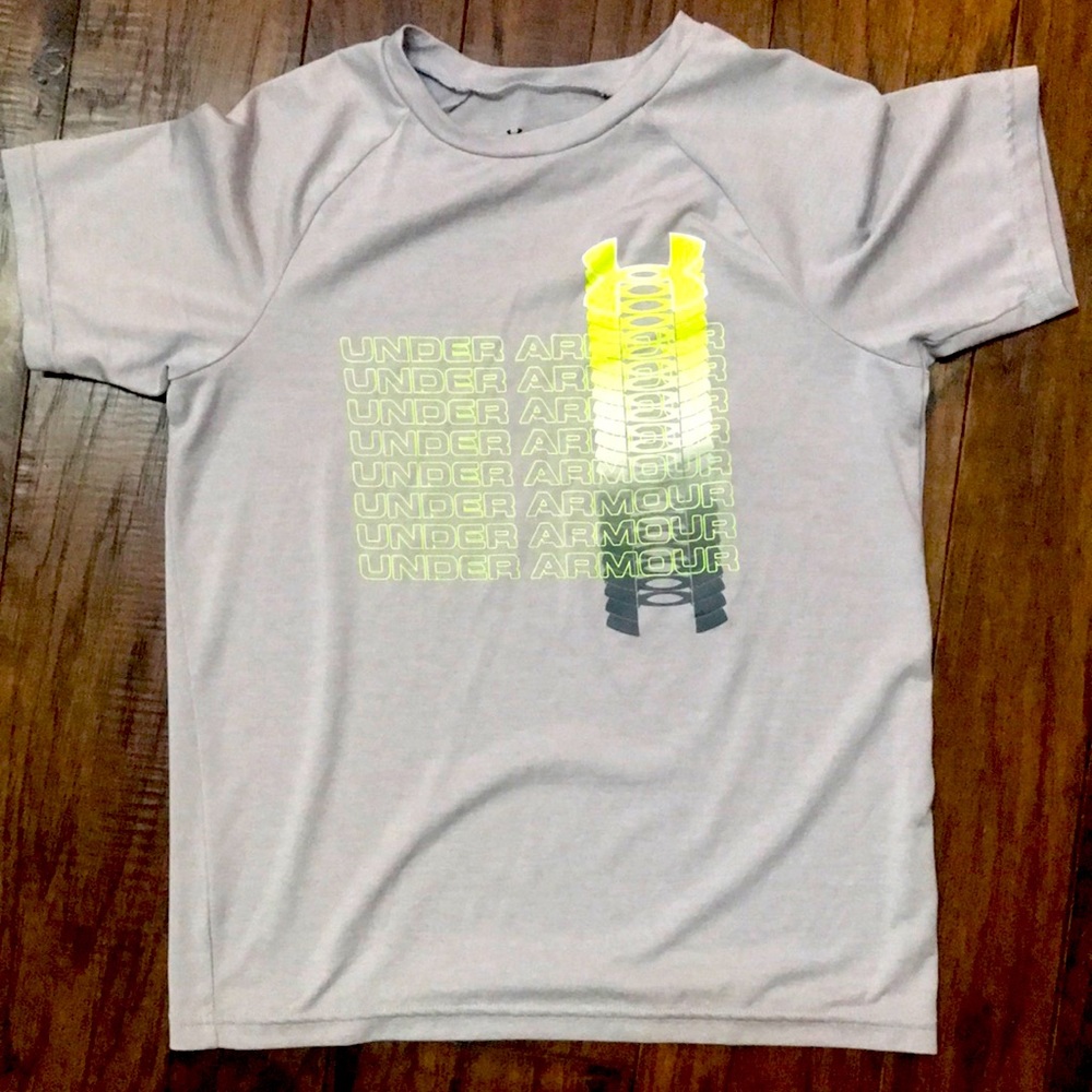 Under Armour Heat Gear boys Medium